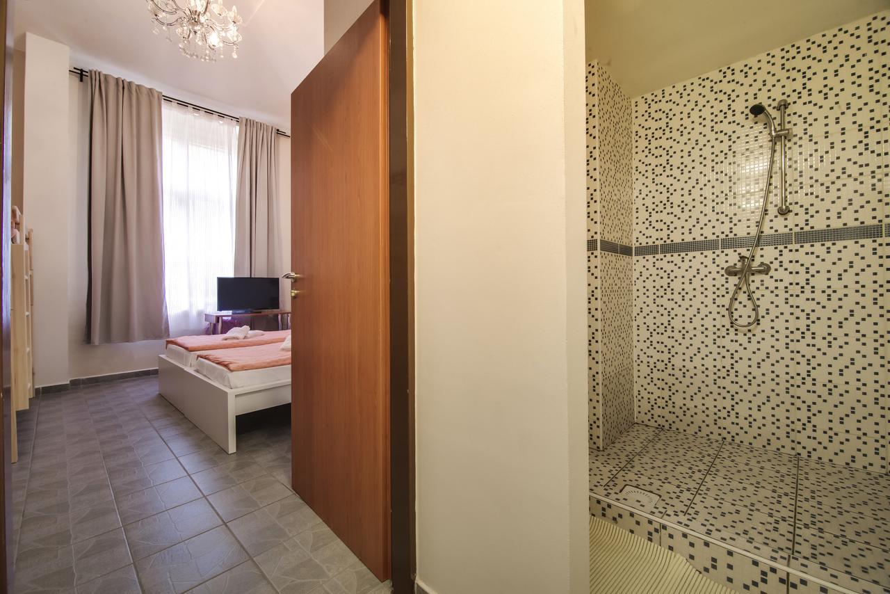 Aparthotel Zarra Praha Ruang foto
