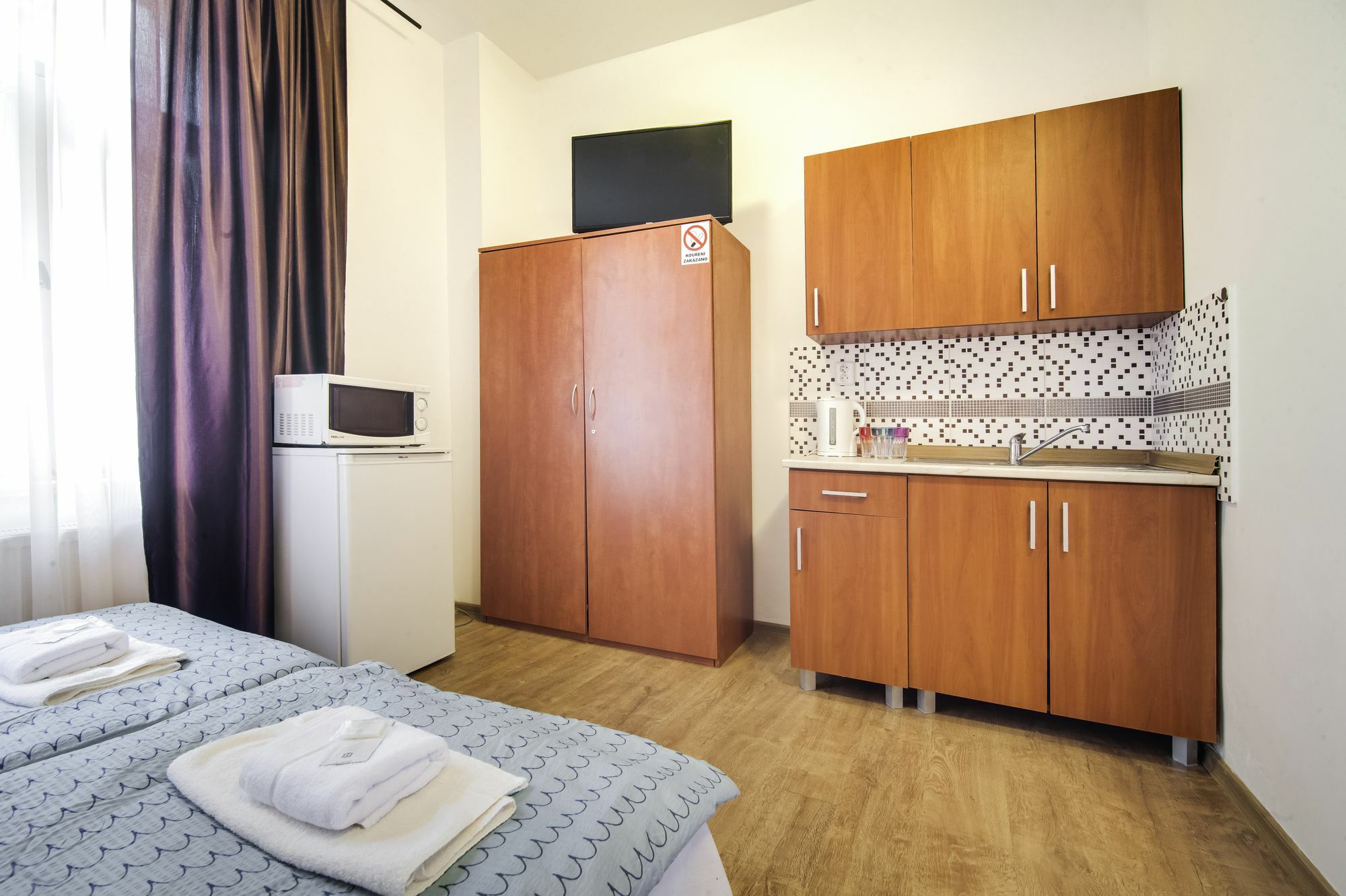 Aparthotel Zarra Praha Bagian luar foto