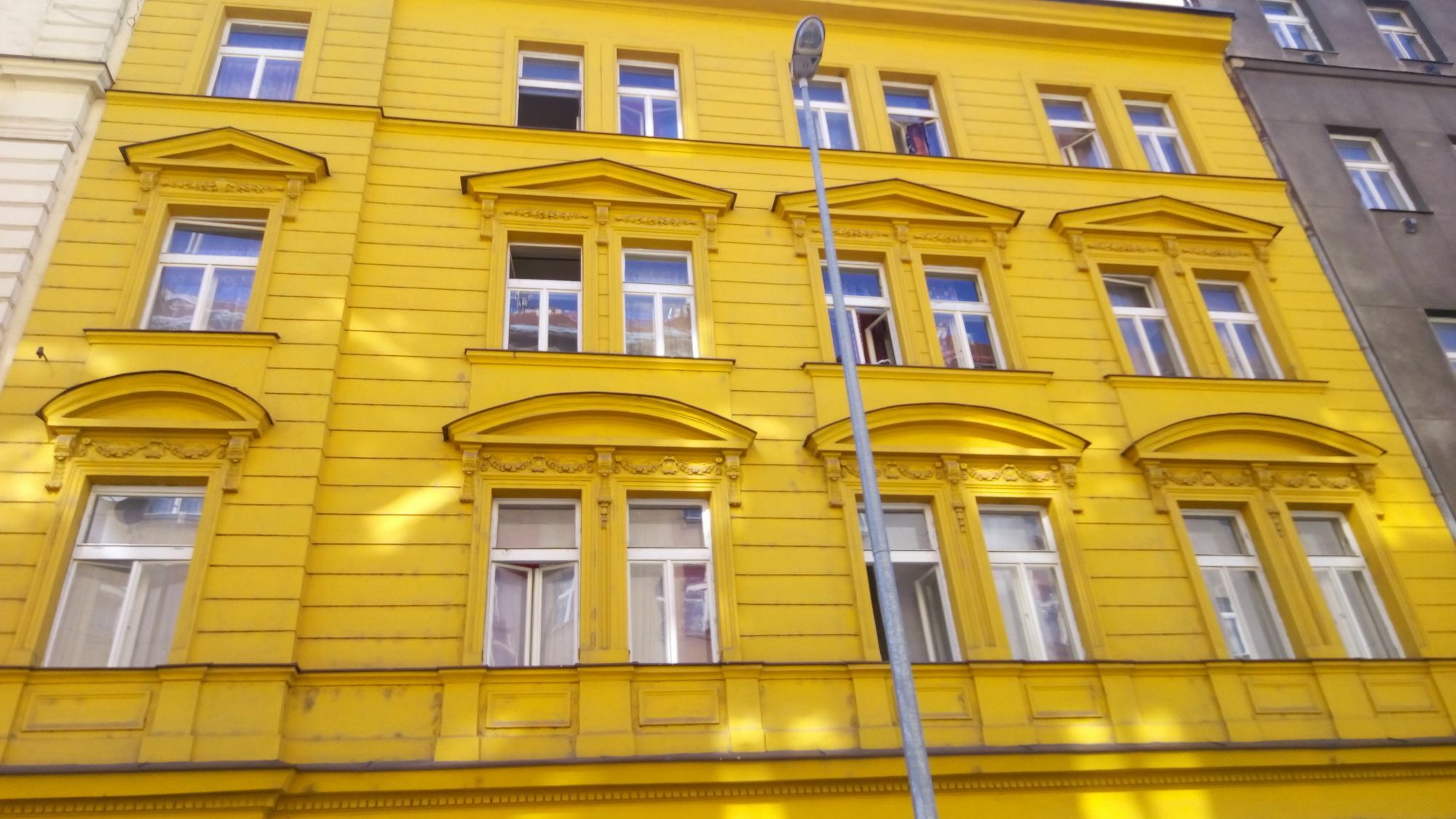 Aparthotel Zarra Praha Bagian luar foto