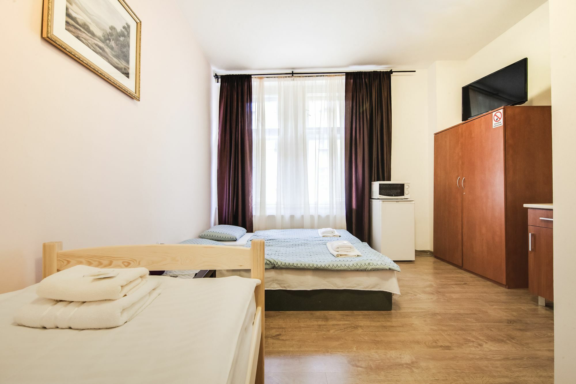Aparthotel Zarra Praha Bagian luar foto